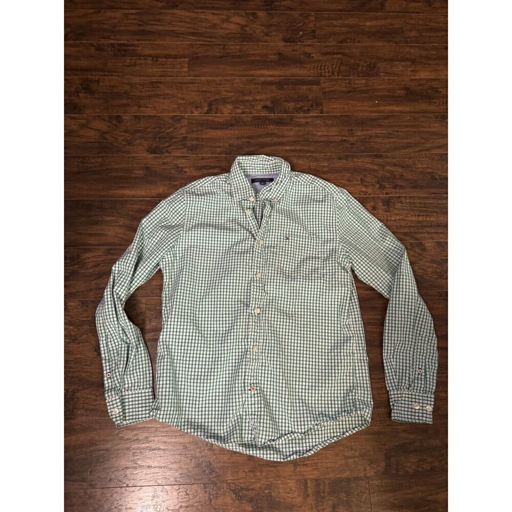 Tommy Hilfiger Men’s Button Down Long Sleeve Collard Green Plaid Size Medium